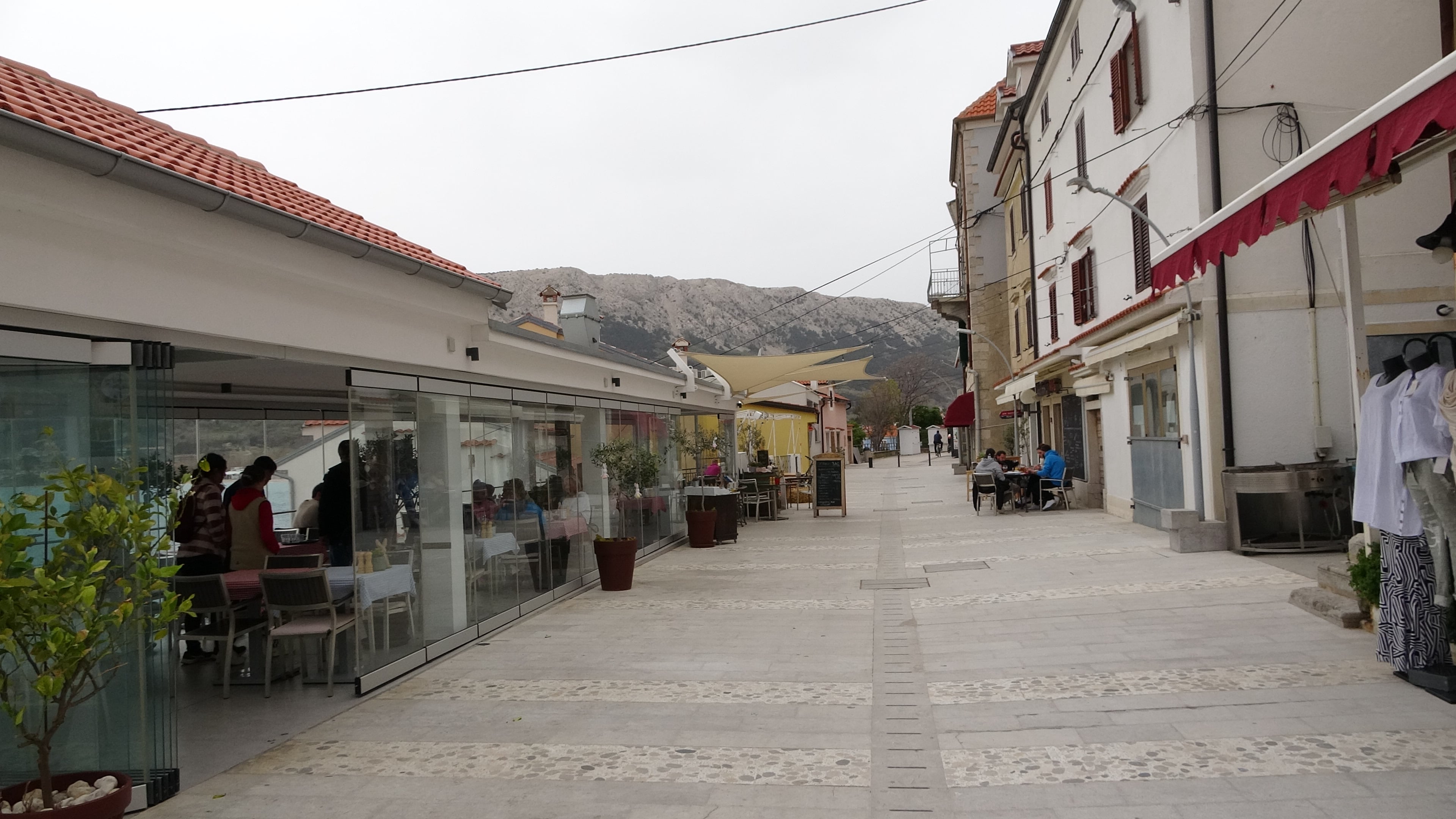 Baška, Flaniermeile