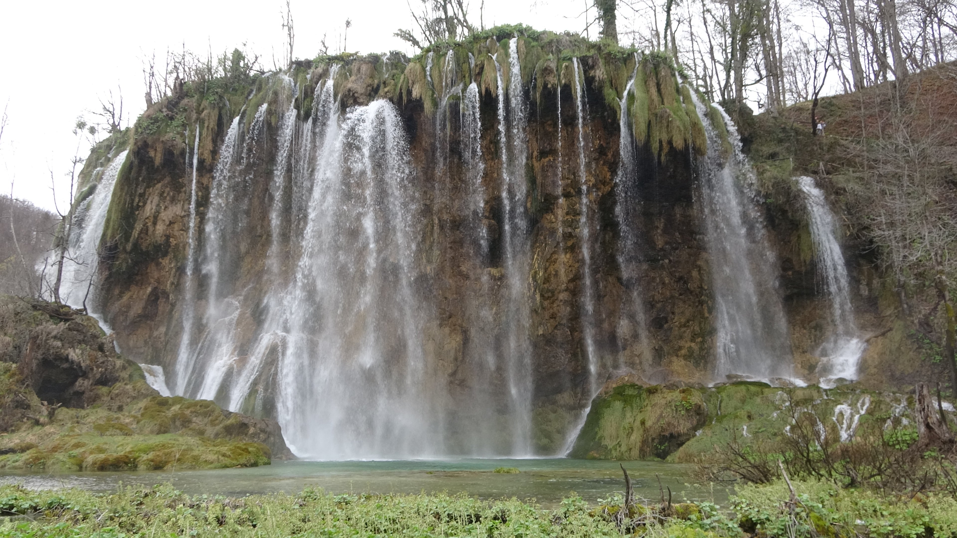 Plitvička, fallende Wasser imposant