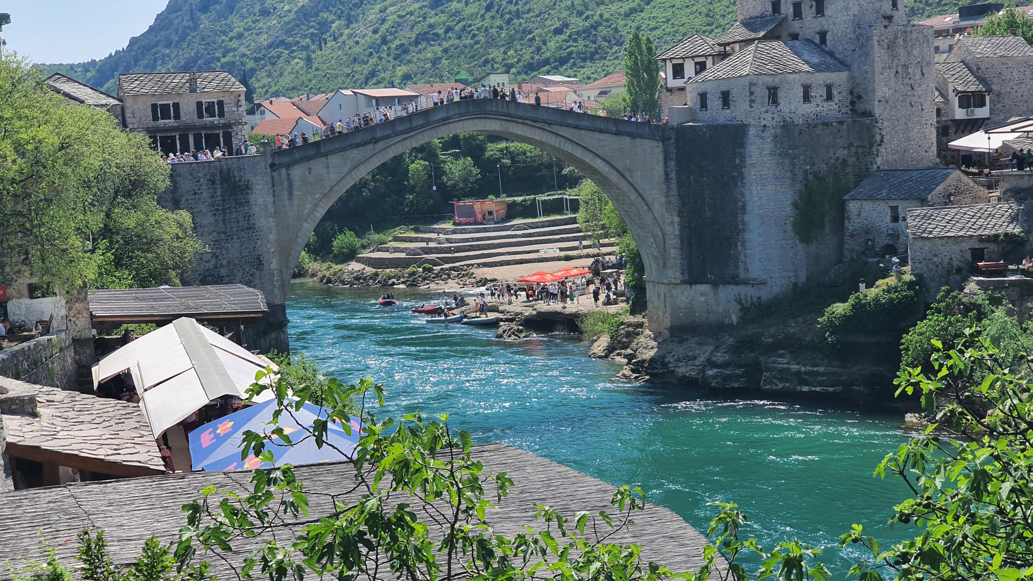 Mostar, alte Brücke von Norden