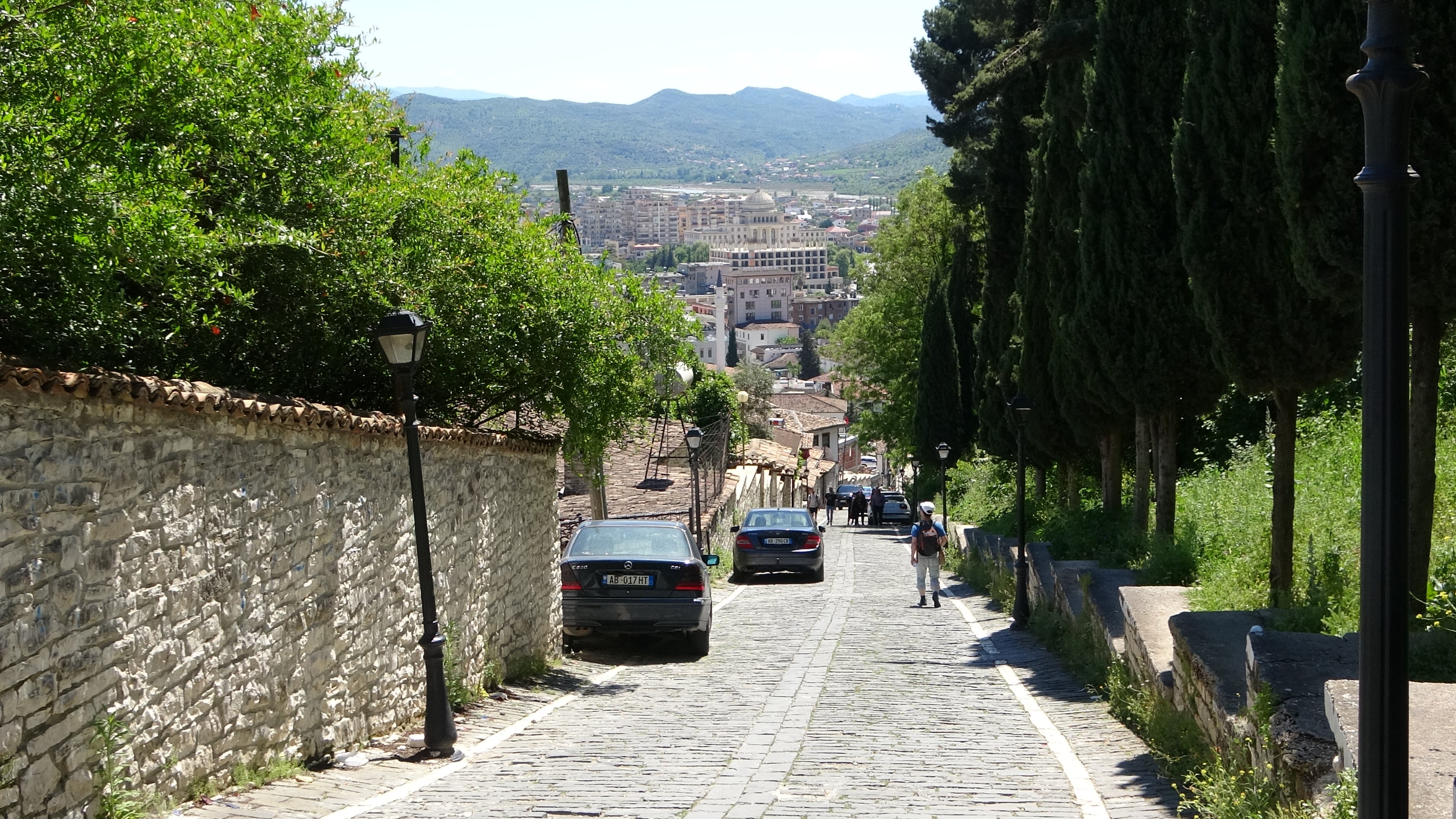 Berat, Aufgang zur Burg