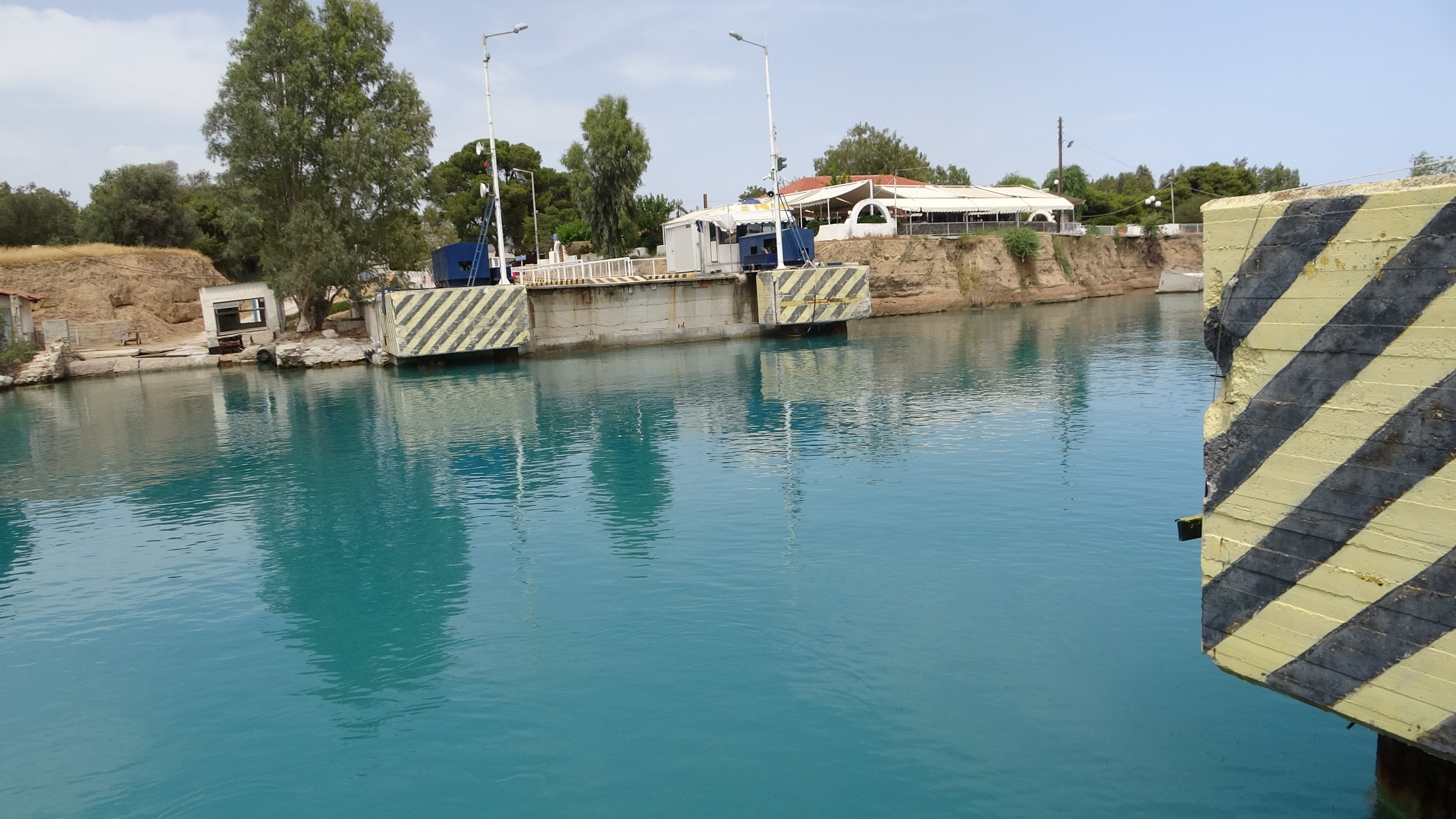 Epidaurus Senkbrücke (in Reparatur)