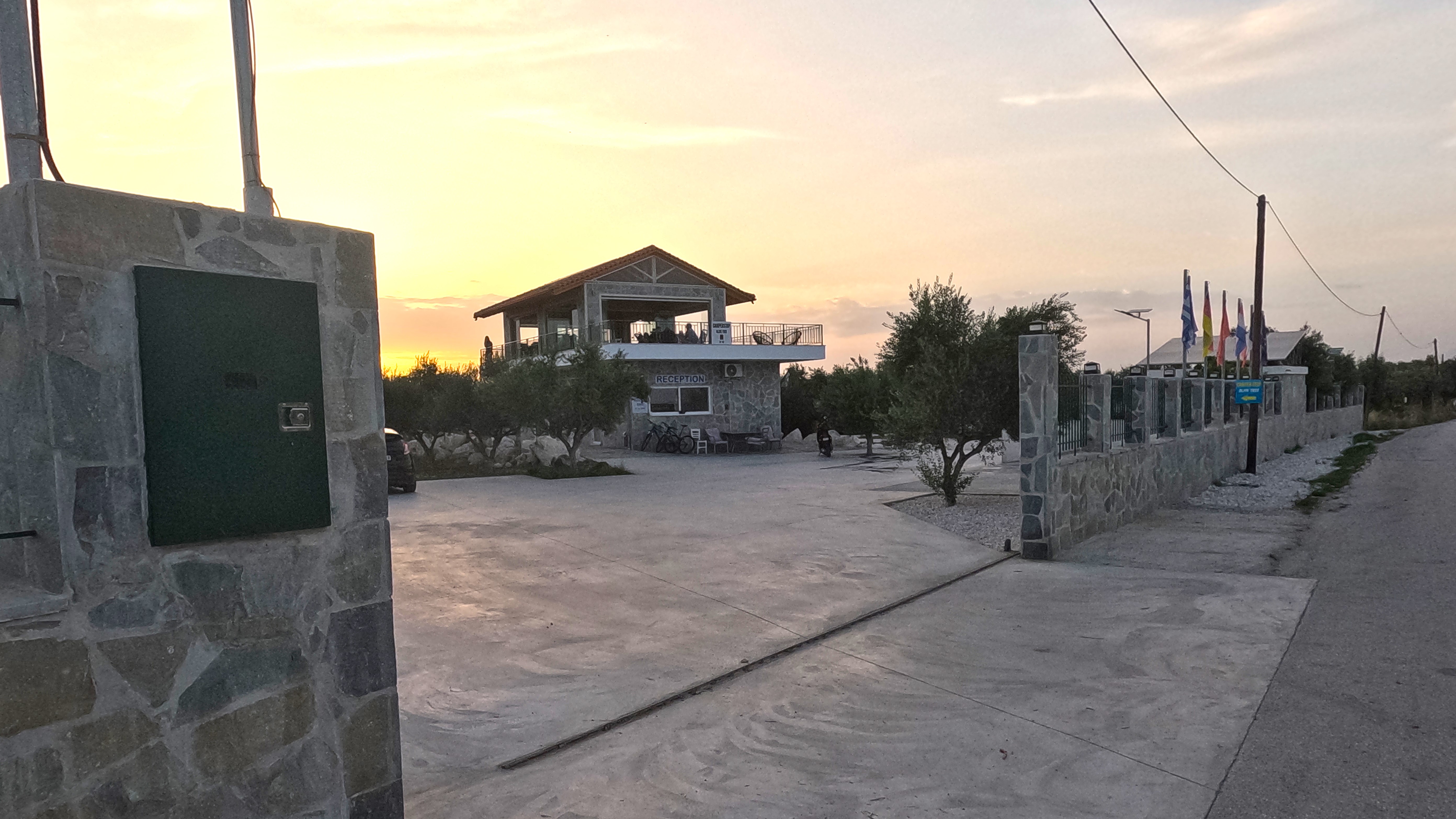 Stellplatz Olive Tree Eingang