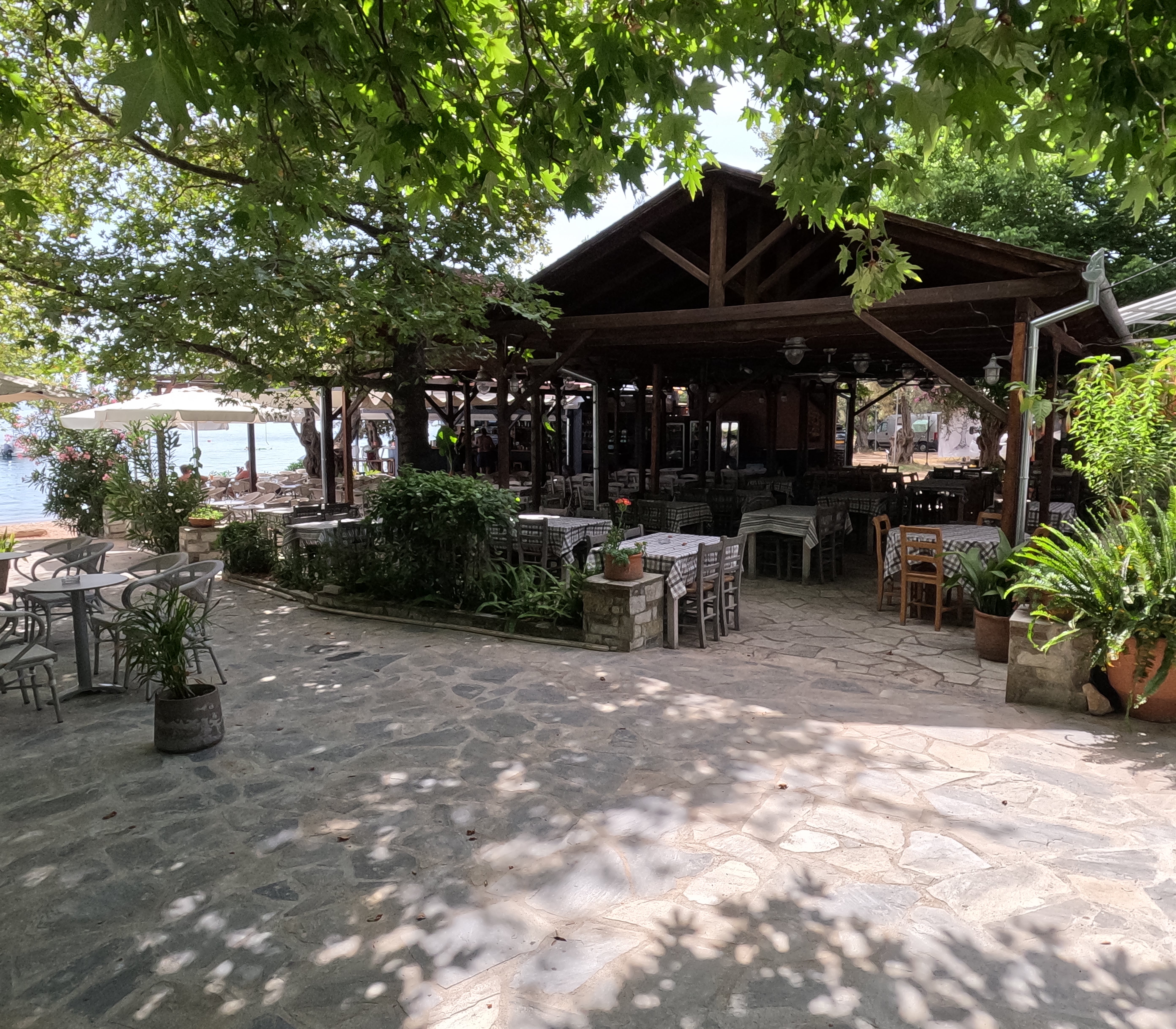 CP Hellas Restaurant