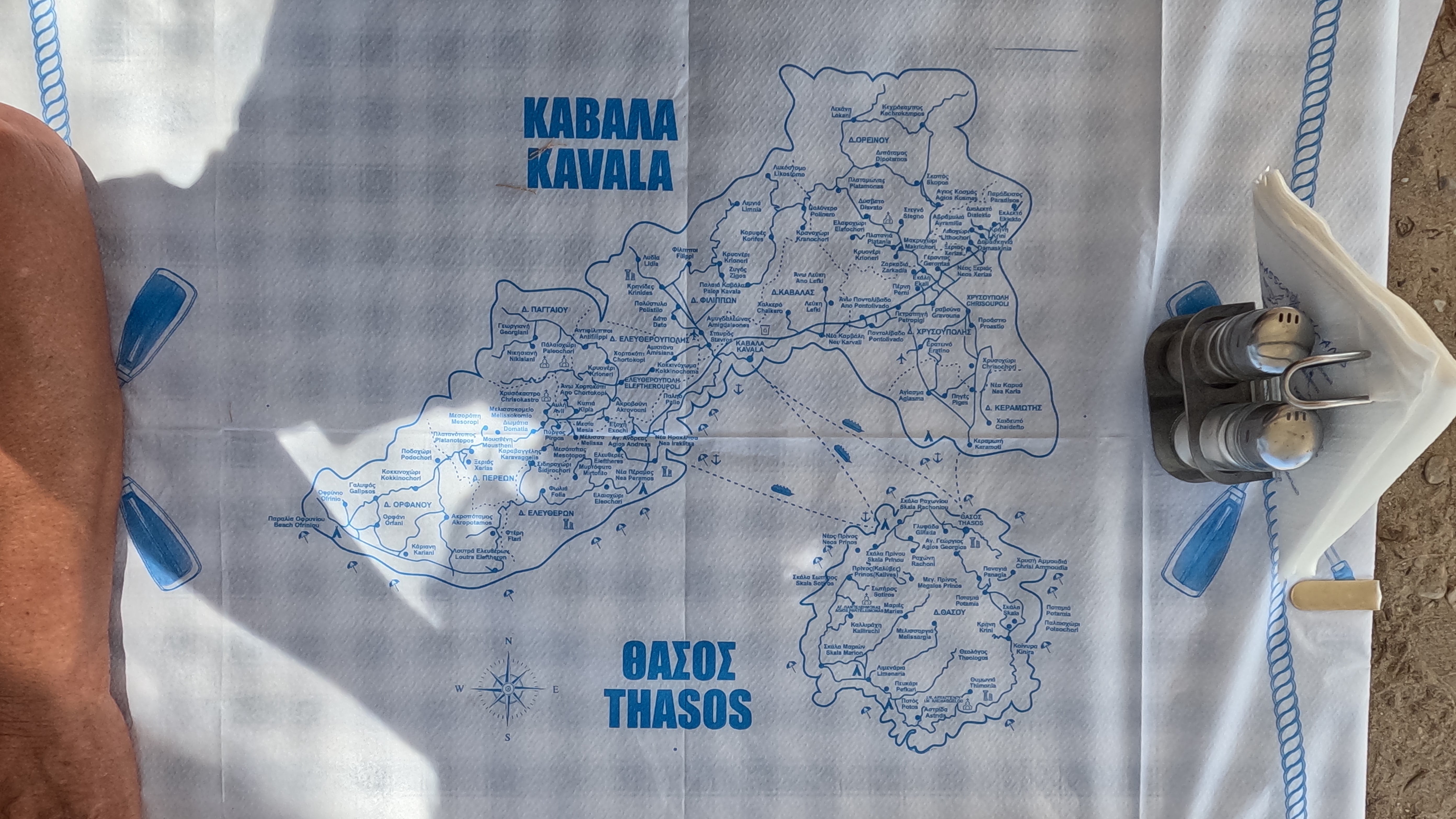 Karte als Tischdecke