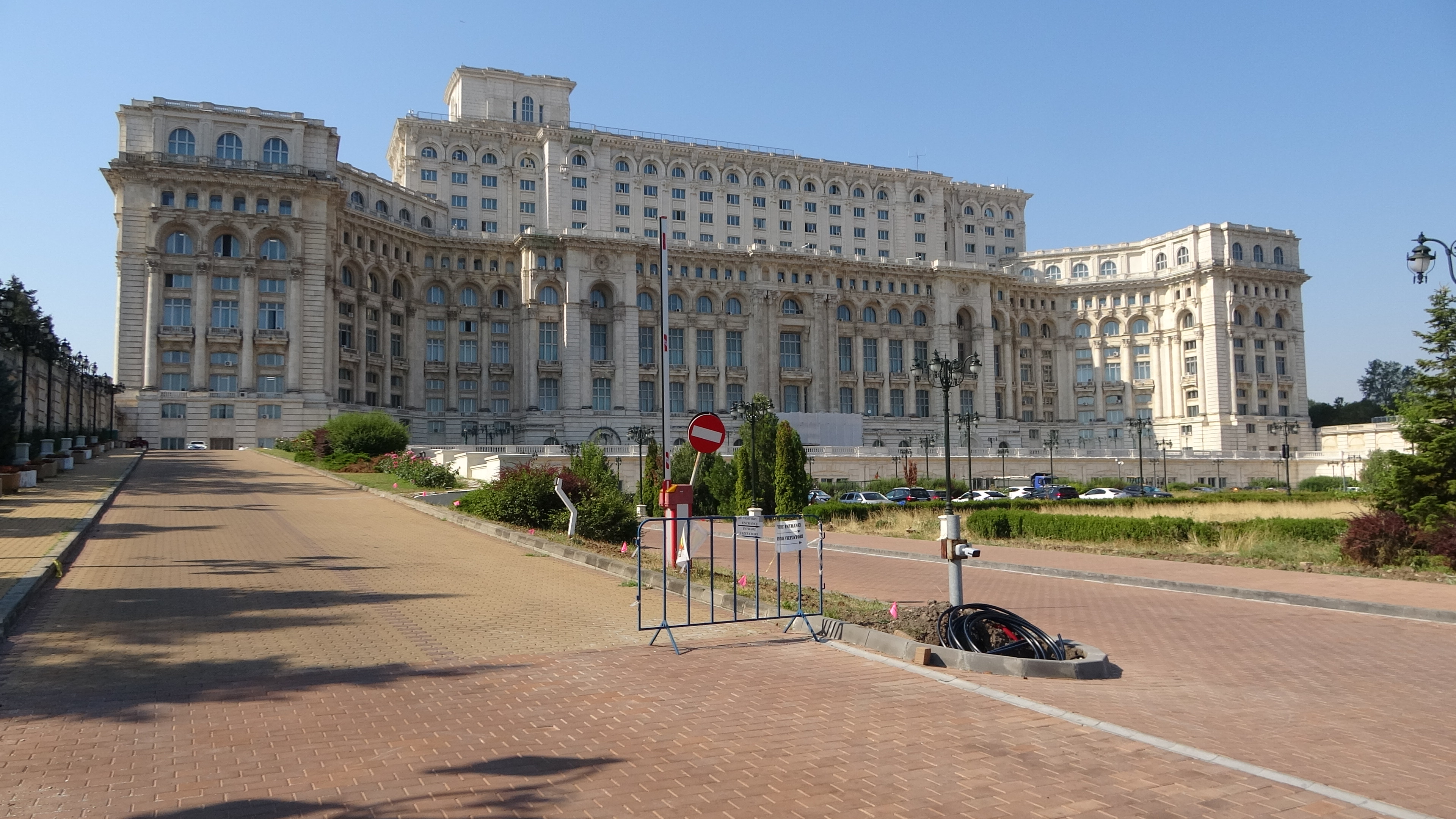 Bukarest, Parlament 3