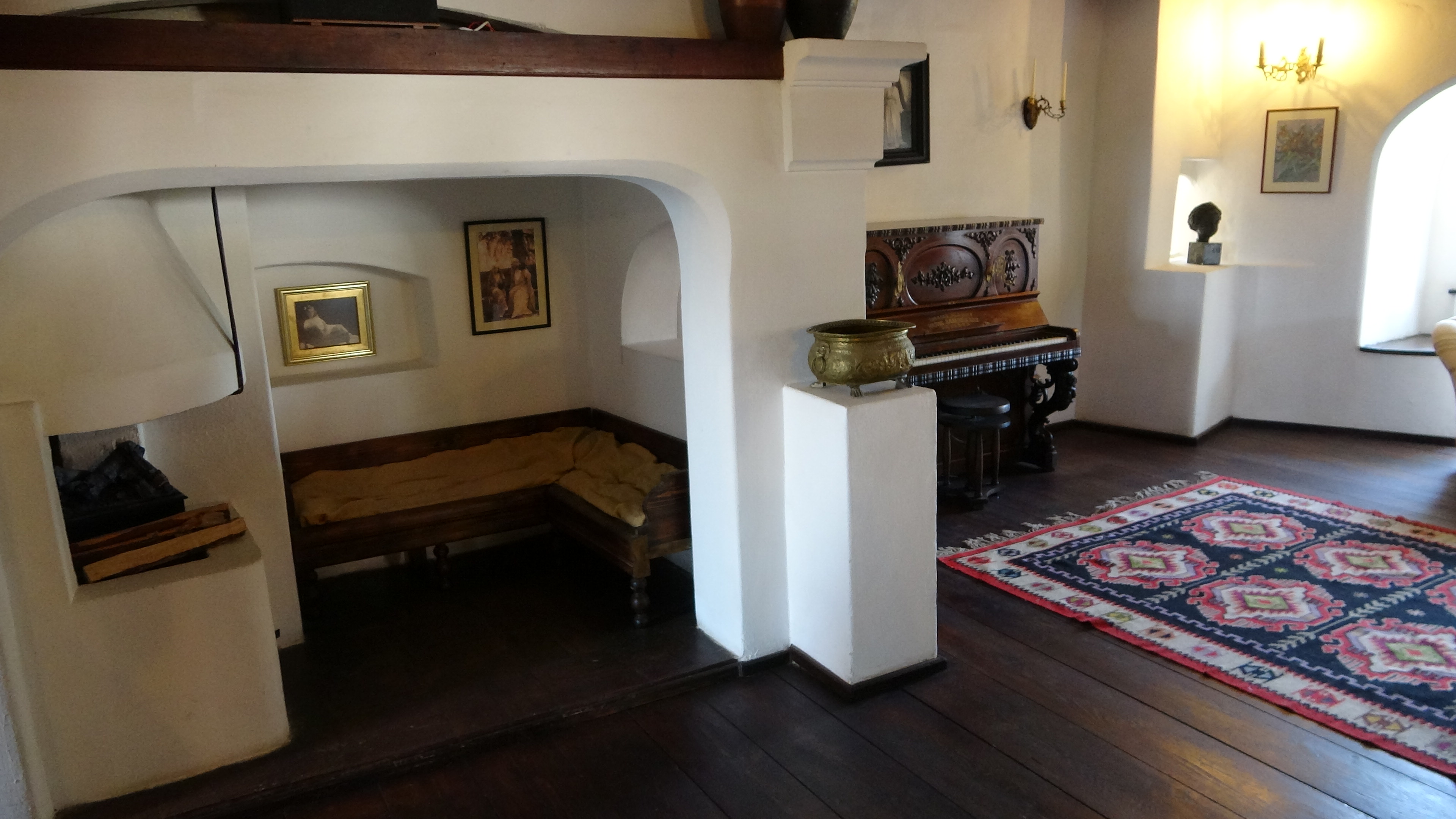 Bran, Gesellschaftszimmer