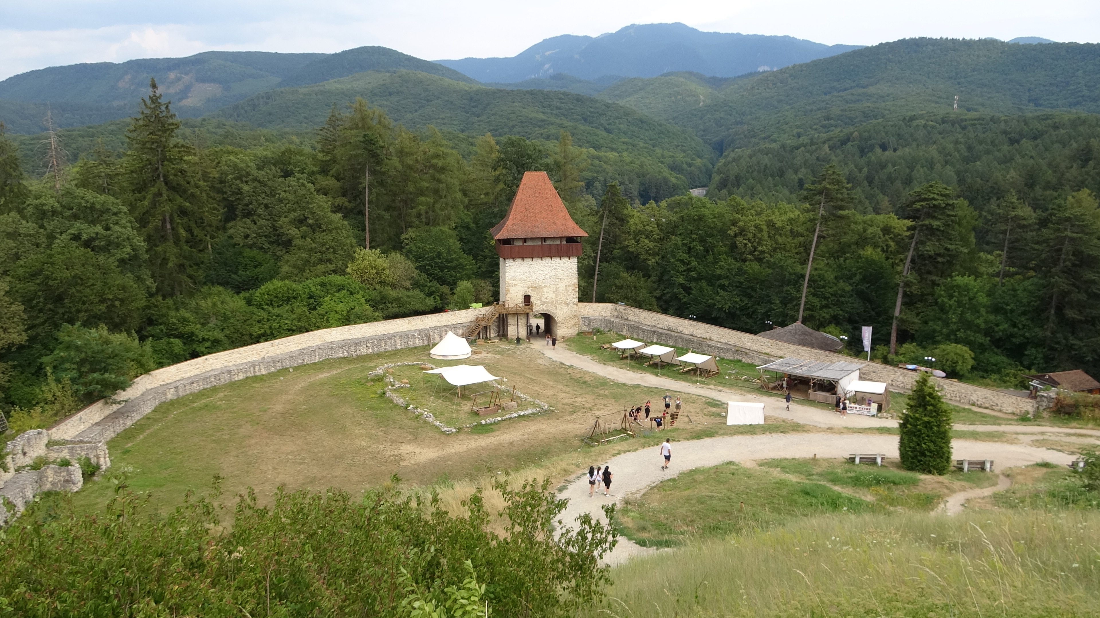 Râșnov, Innenhof von oben