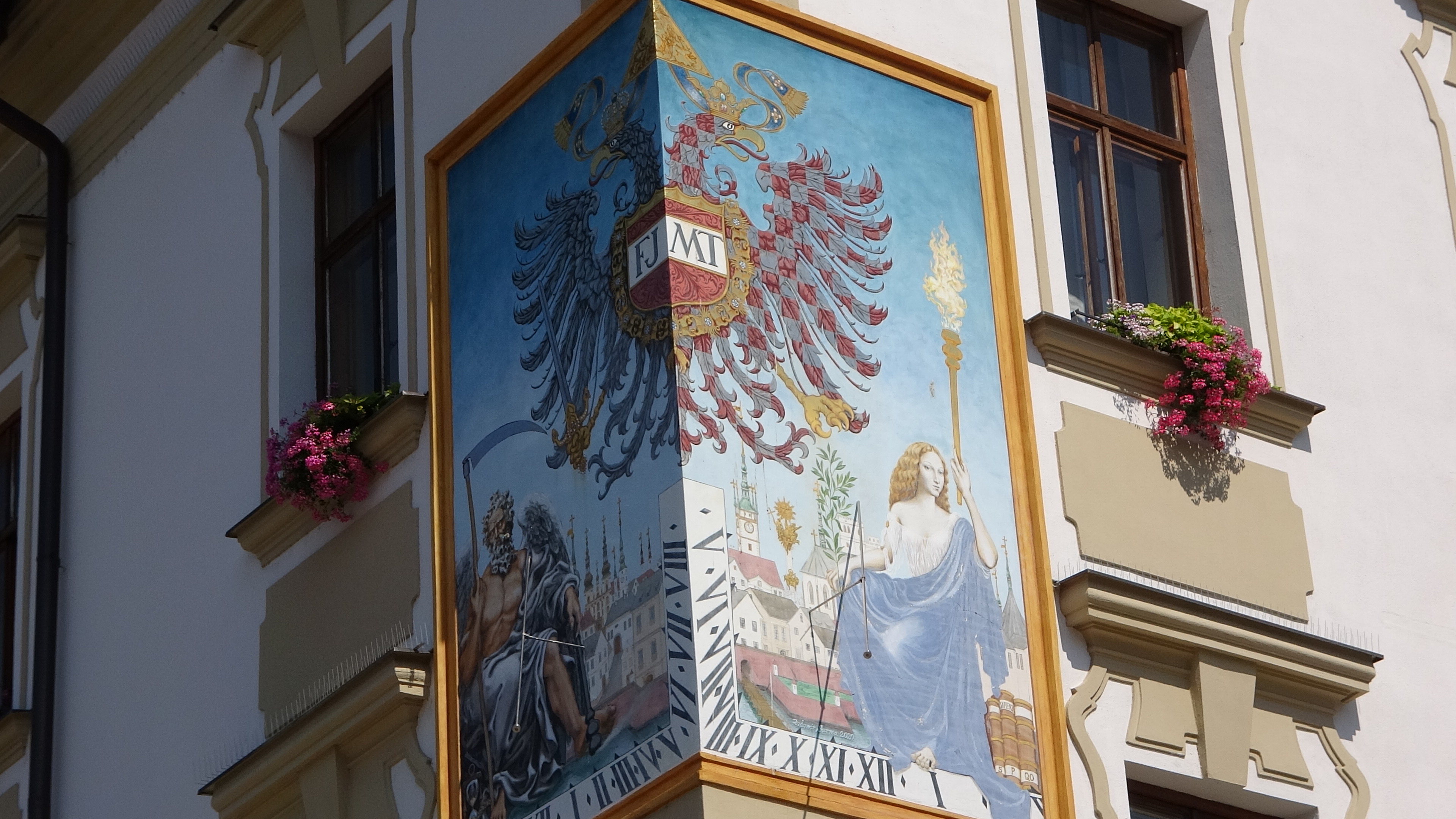 Olomouc, Sonnenuhr um die Ecke