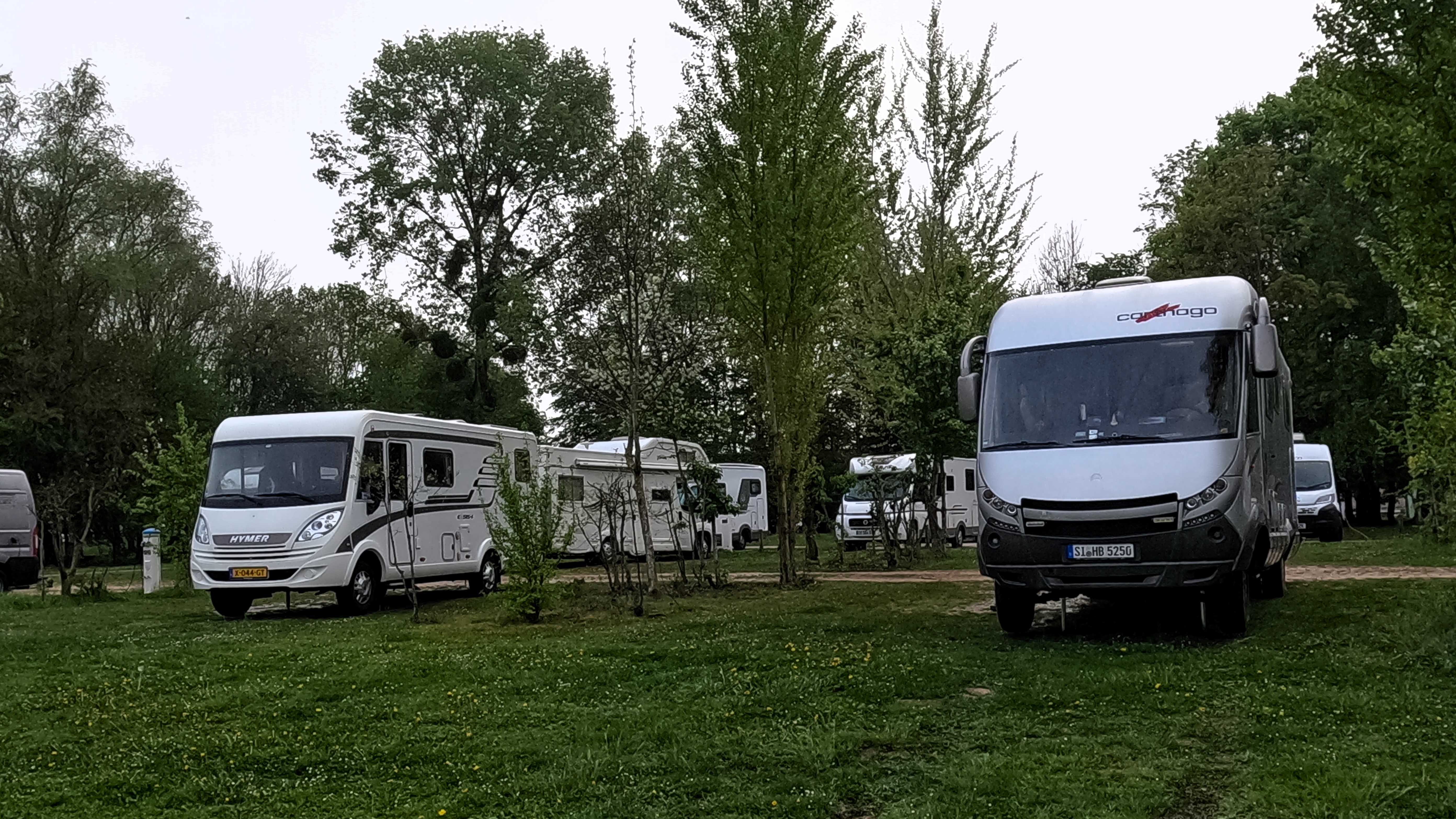 Komfortplatz mit Strom und Wasser