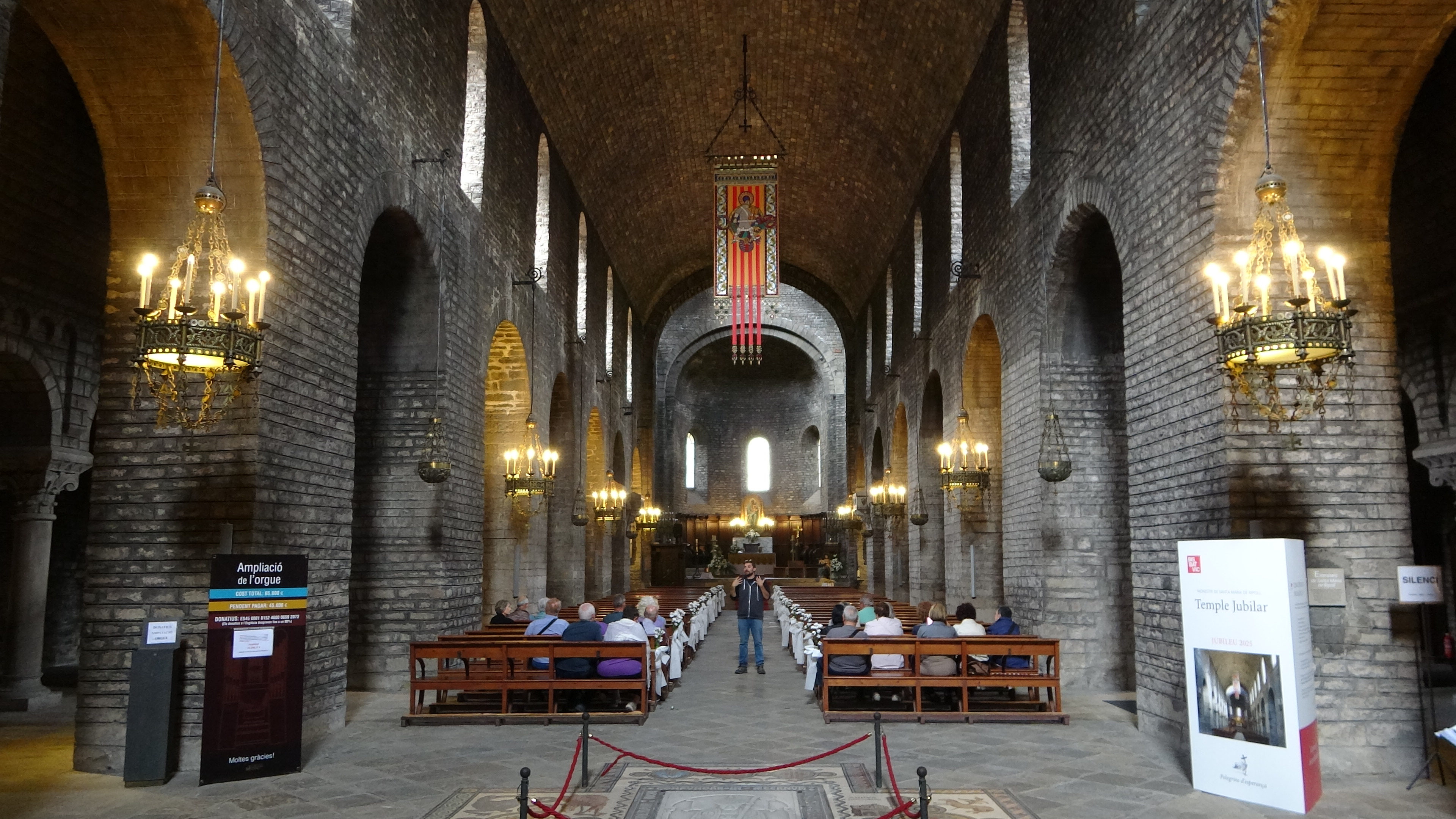 Ripoll, Santa Maria Kirschenschiff