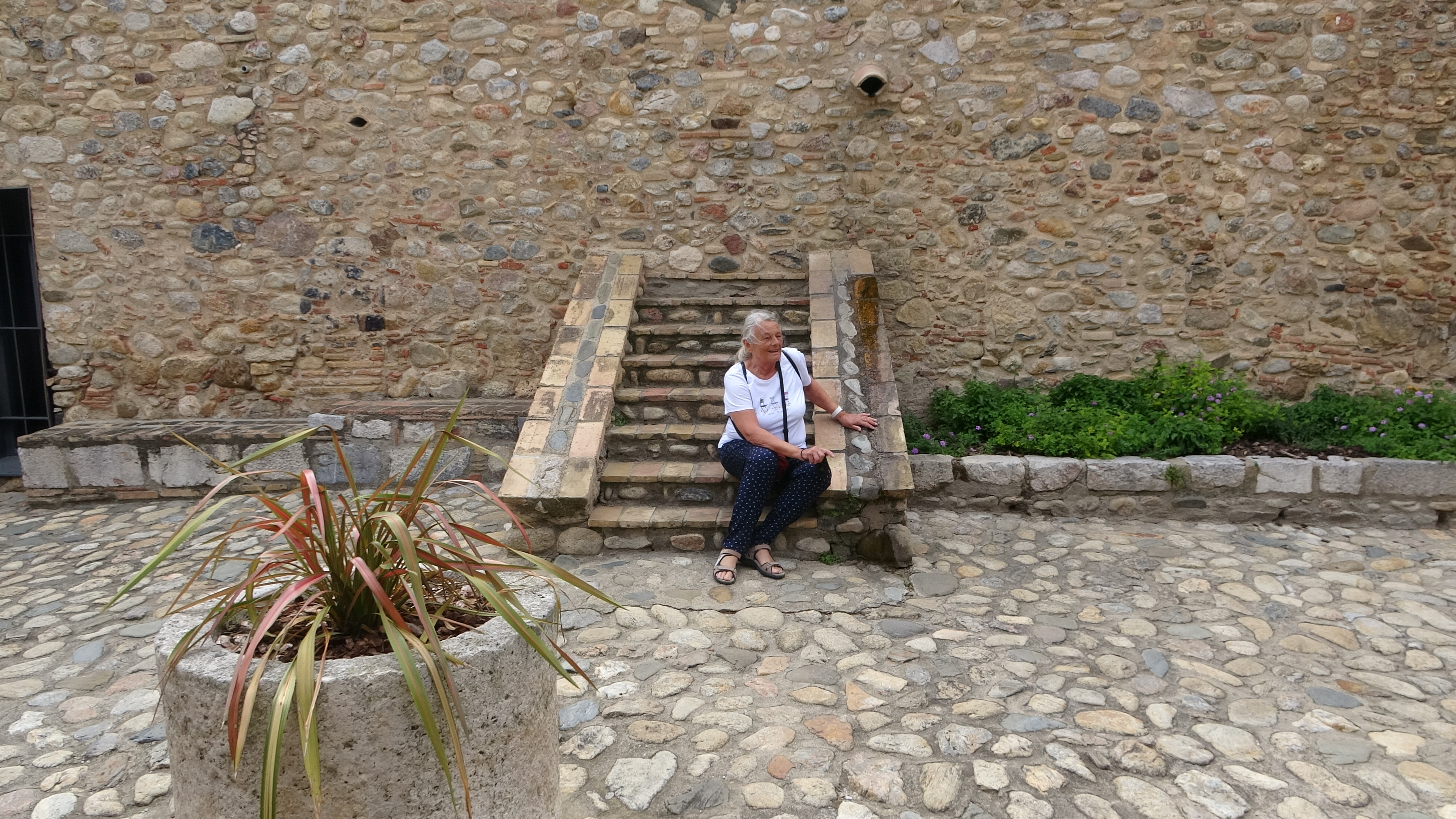 Peralada, Treppe ins Nirgendwo